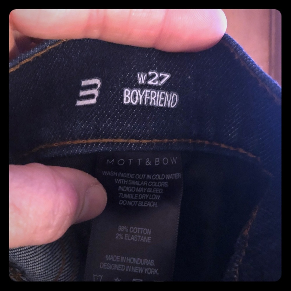 Mott & Bow Boyfriend Jeans Size 27